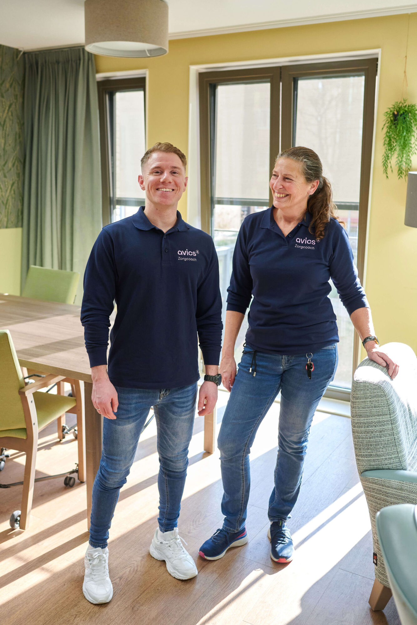 Twee zorgcoaches Avics